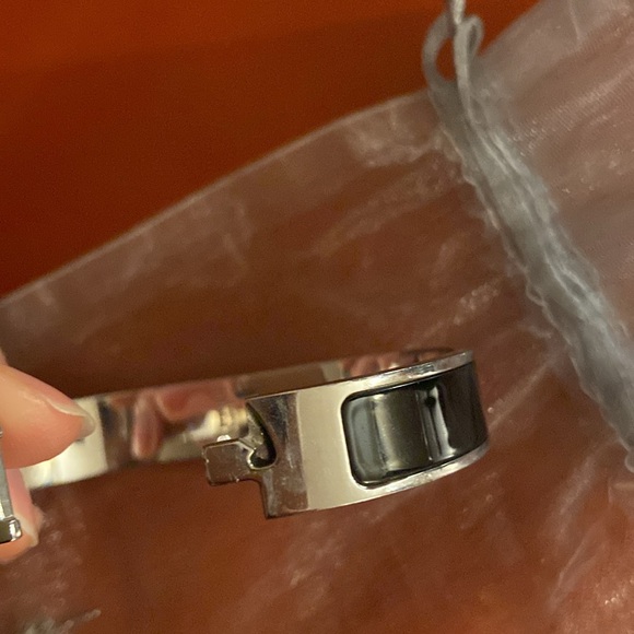 HERMES ‘Clic H’ bracelet. - Picture 7 of 16